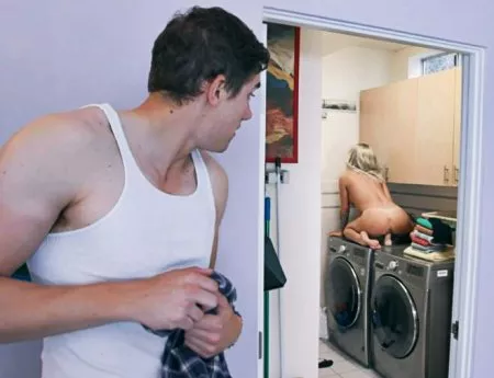 Мастурбирует на стиральной машине - лучшее порно видео на city-lawyers.ru